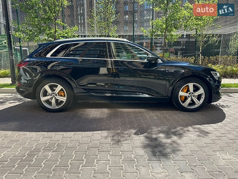 Внедорожник / Кроссовер Audi e-tron 2020 в Киеве
