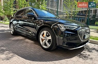 Внедорожник / Кроссовер Audi e-tron 2020 в Киеве