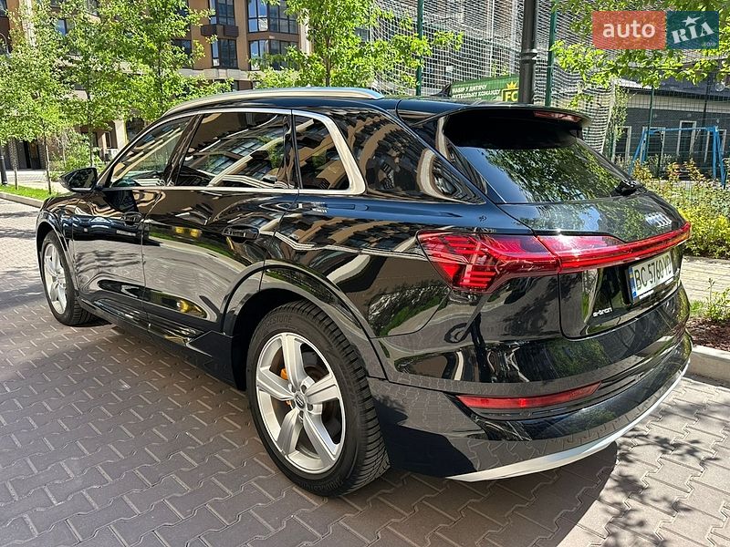 Внедорожник / Кроссовер Audi e-tron 2020 в Киеве