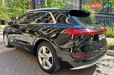 Внедорожник / Кроссовер Audi e-tron 2020 в Киеве