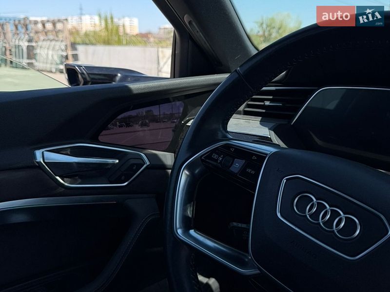 Внедорожник / Кроссовер Audi e-tron 2019 в Буче