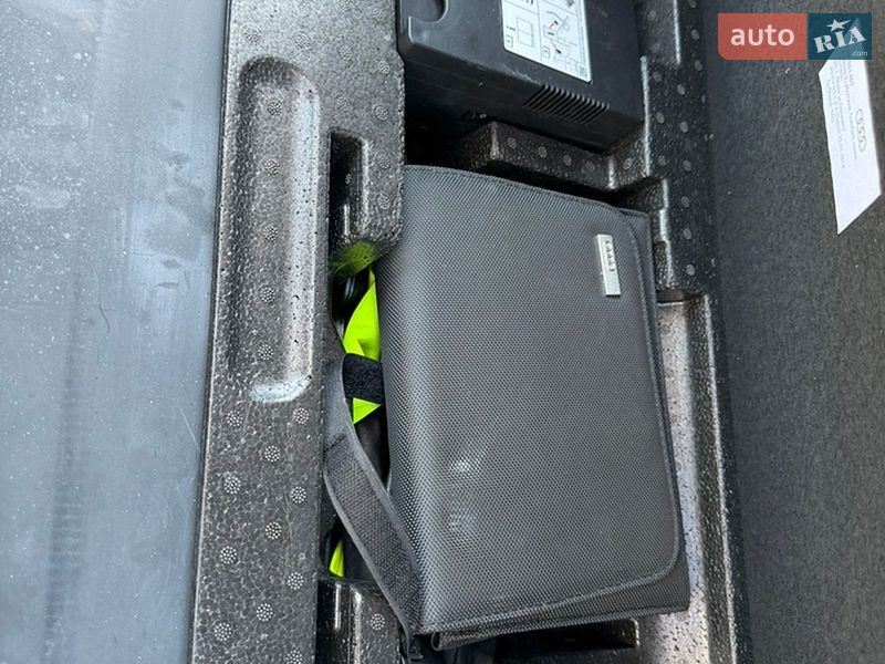Внедорожник / Кроссовер Audi e-tron 2019 в Буче