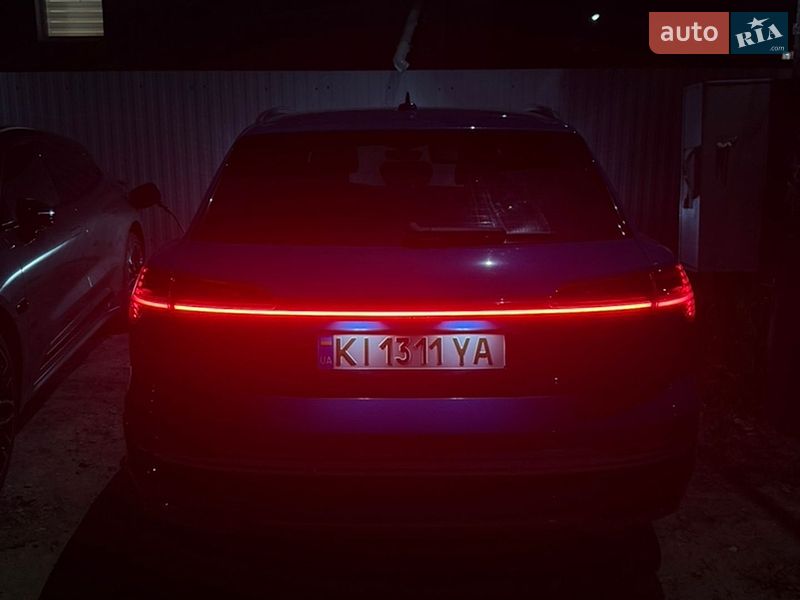 Внедорожник / Кроссовер Audi e-tron 2019 в Буче