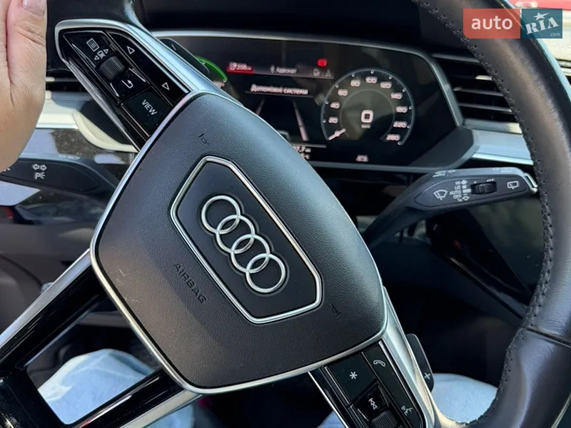 Audi e-tron