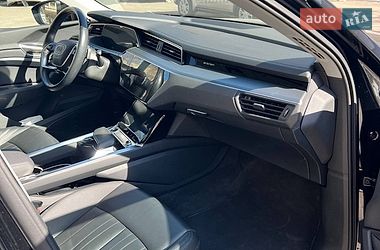 Внедорожник / Кроссовер Audi e-tron 2021 в Киеве