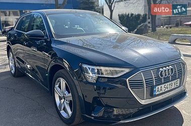 Внедорожник / Кроссовер Audi e-tron 2021 в Киеве