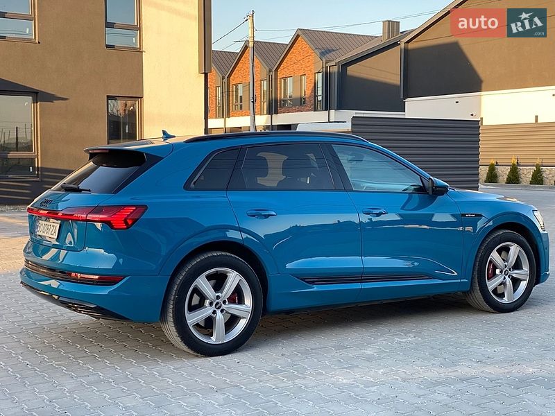 Внедорожник / Кроссовер Audi e-tron 2019 в Тернополе