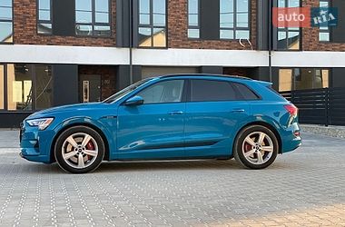 Внедорожник / Кроссовер Audi e-tron 2019 в Тернополе