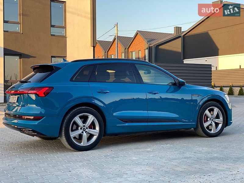 Внедорожник / Кроссовер Audi e-tron 2019 в Тернополе