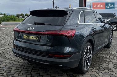 Внедорожник / Кроссовер Audi e-tron 2022 в Мукачево