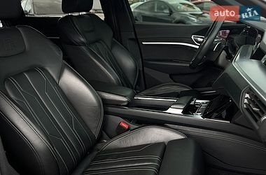 Внедорожник / Кроссовер Audi e-tron 2022 в Мукачево