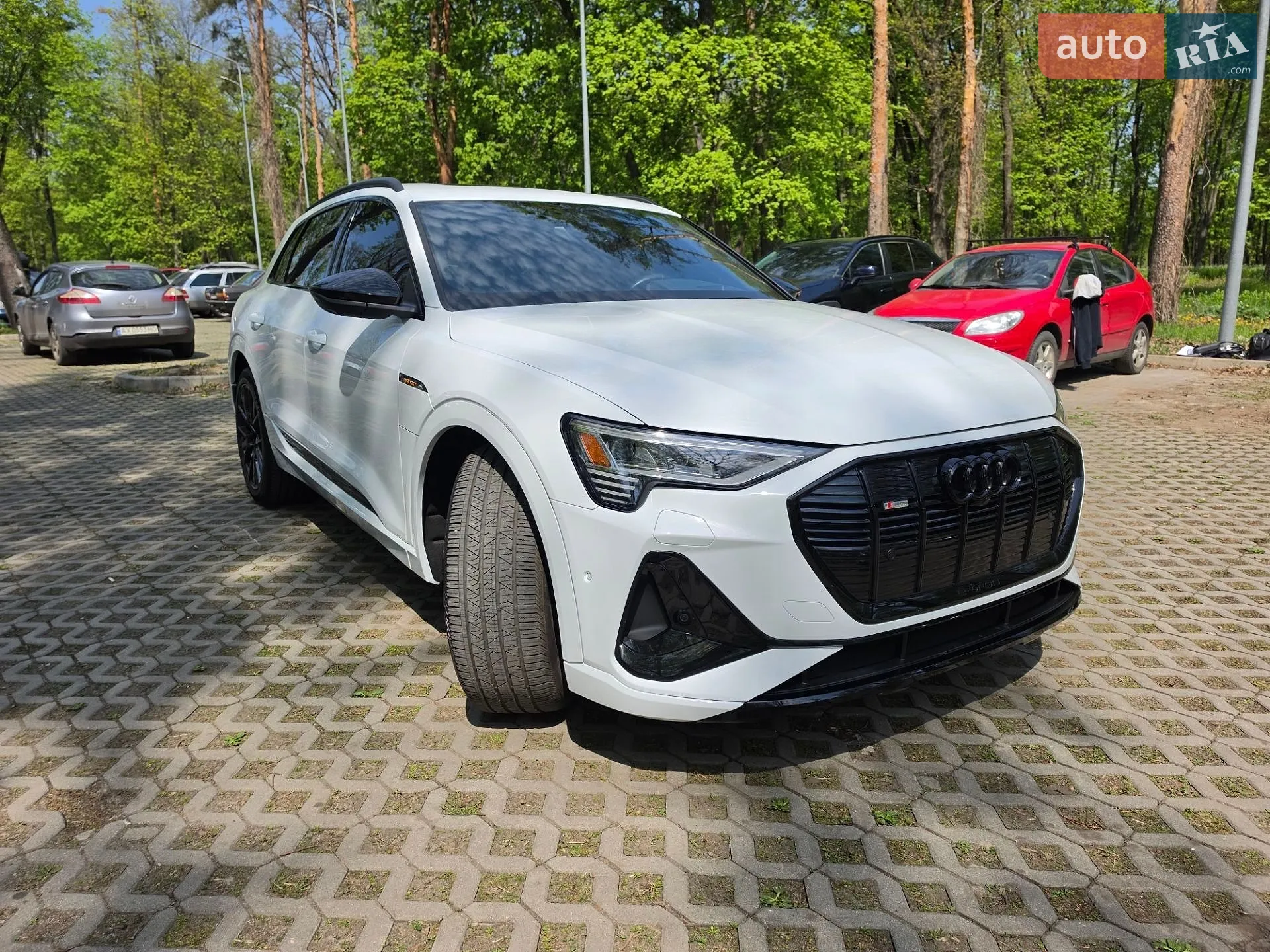 2022 Audi e-tron - мініатюра 11