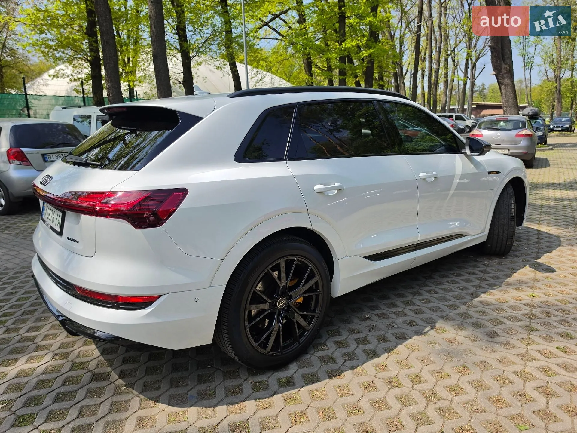 2022 Audi e-tron - мініатюра 10