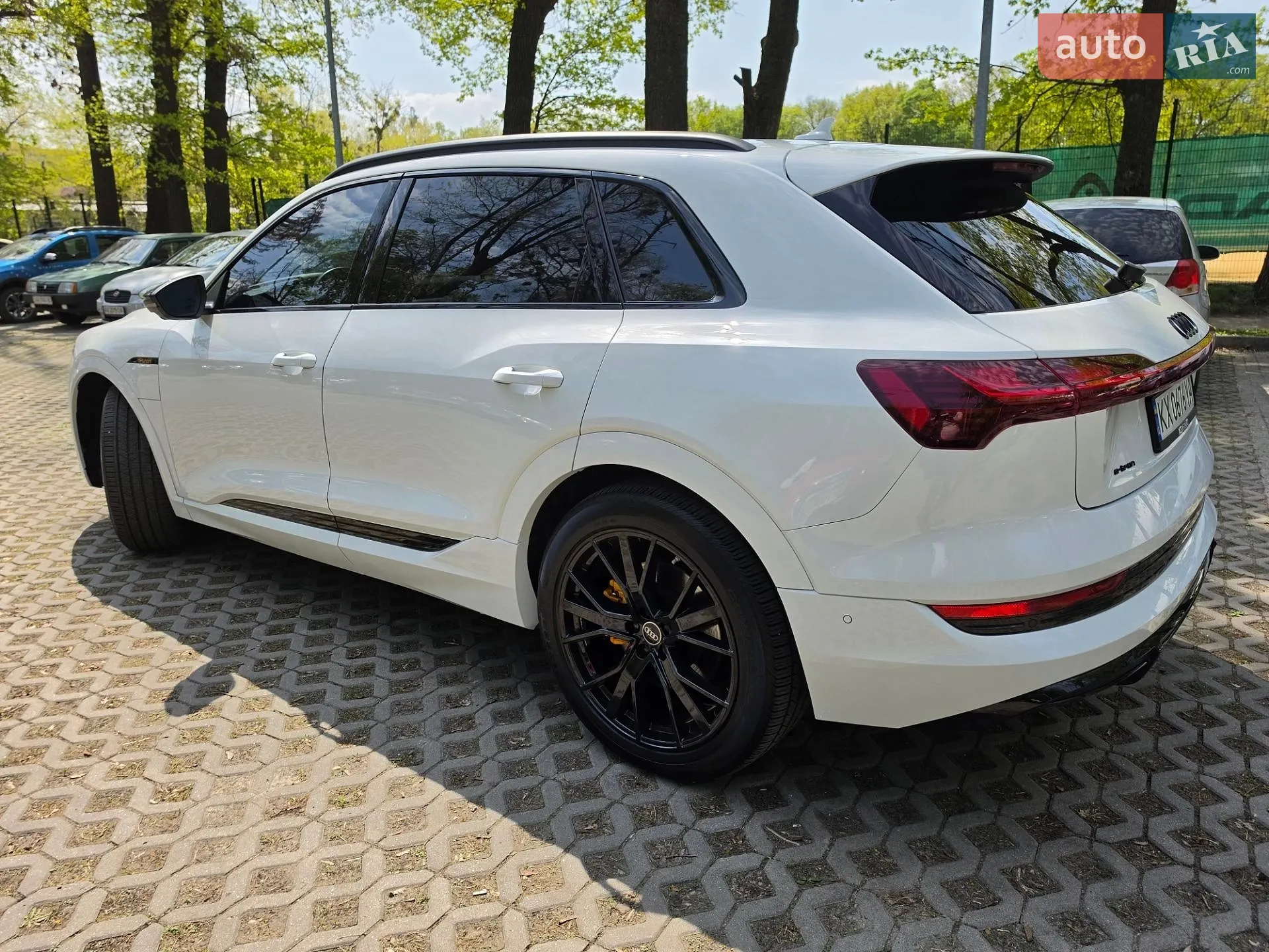 2022 Audi e-tron - мініатюра 15