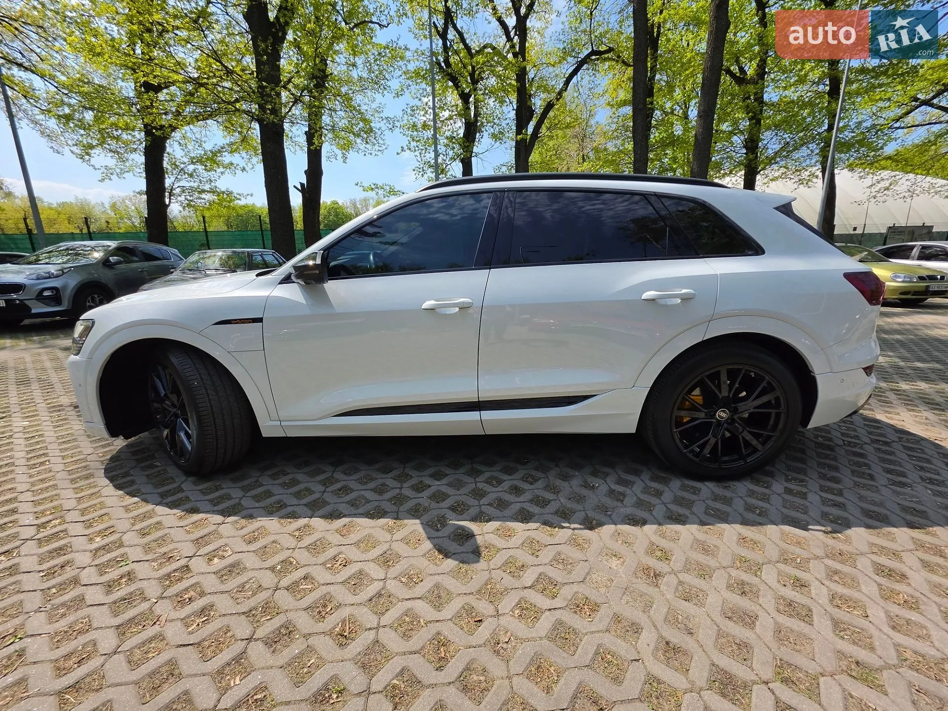 2022 Audi e-tron - мініатюра 14