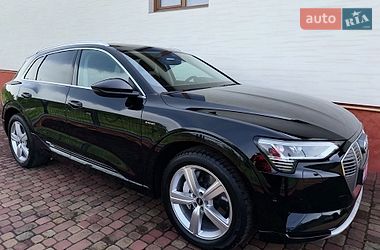 Внедорожник / Кроссовер Audi e-tron 2020 в Сваляве фото 12 Внедорожник / Кроссовер Audi e-tron 2020 в Сваляве