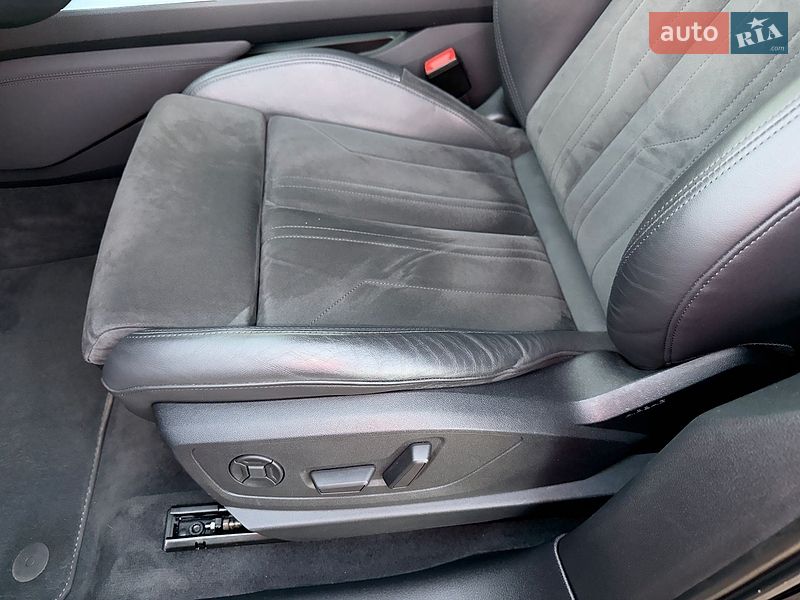 Внедорожник / Кроссовер Audi e-tron 2020 в Сваляве фото 32 Внедорожник / Кроссовер Audi e-tron 2020 в Сваляве