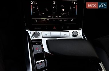 Внедорожник / Кроссовер Audi e-tron 2020 в Сваляве фото 44 Внедорожник / Кроссовер Audi e-tron 2020 в Сваляве
