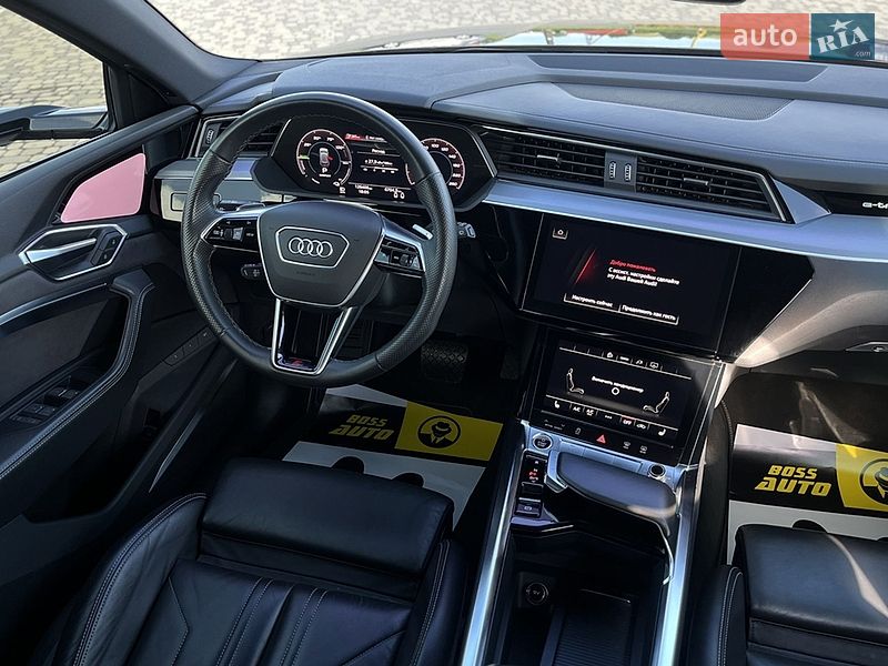 Внедорожник / Кроссовер Audi e-tron 2022 в Мукачево
