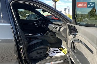 Внедорожник / Кроссовер Audi e-tron 2022 в Мукачево