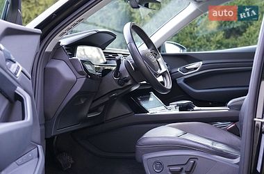 Внедорожник / Кроссовер Audi e-tron 2022 в Киеве