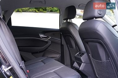 Внедорожник / Кроссовер Audi e-tron 2022 в Киеве