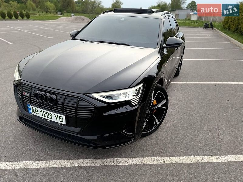 Внедорожник / Кроссовер Audi e-tron 2018 в Хмельнике