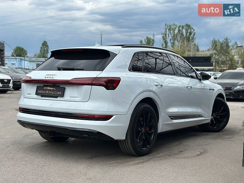 Внедорожник / Кроссовер Audi e-tron 2021 в Харькове