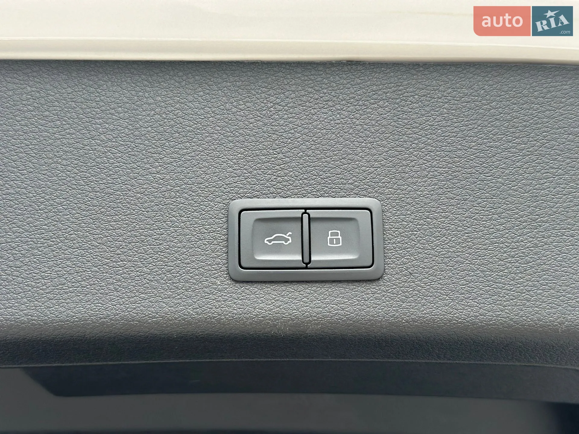 2021 Audi e-tron - мініатюра 13