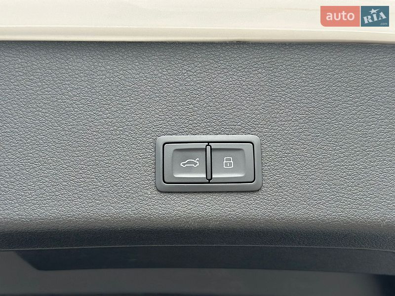 Внедорожник / Кроссовер Audi e-tron 2021 в Харькове
