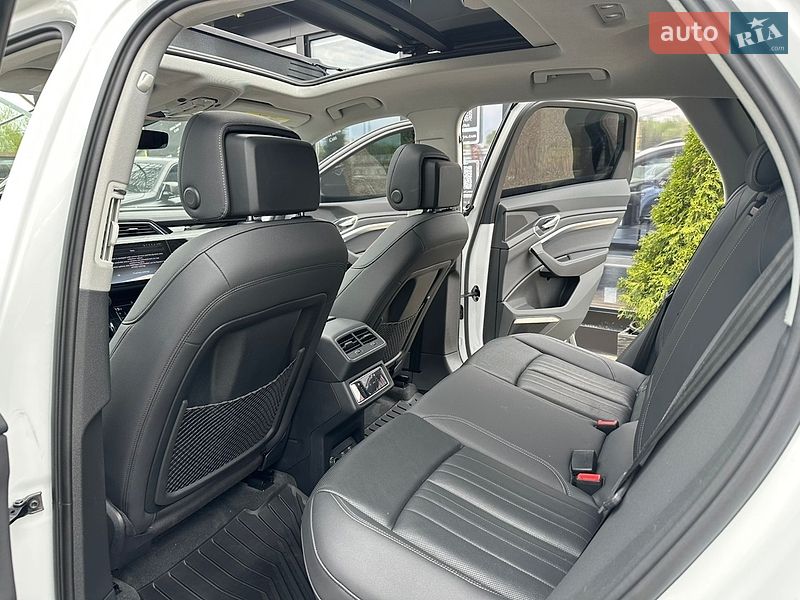 Внедорожник / Кроссовер Audi e-tron 2021 в Харькове