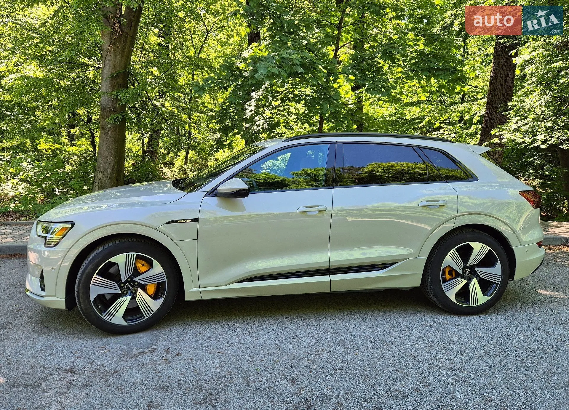 2022 Audi e-tron - мініатюра 6