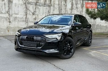 Внедорожник / Кроссовер Audi e-tron 2020 в Ровно