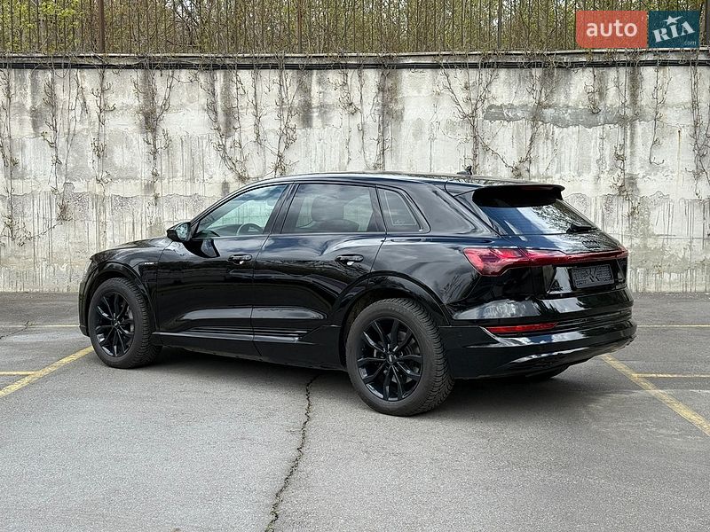 Внедорожник / Кроссовер Audi e-tron 2020 в Ровно