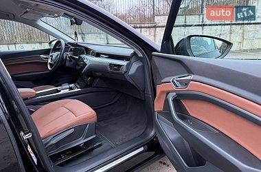 Внедорожник / Кроссовер Audi e-tron 2020 в Ровно
