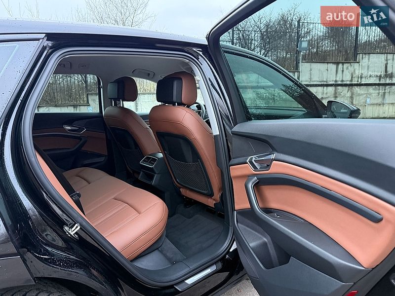 Внедорожник / Кроссовер Audi e-tron 2020 в Ровно
