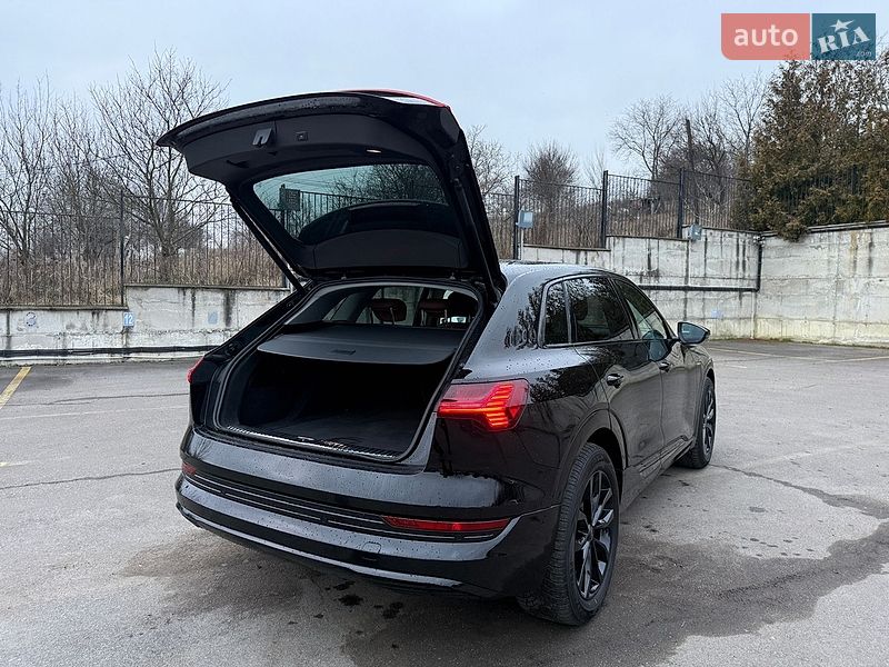 Внедорожник / Кроссовер Audi e-tron 2020 в Ровно