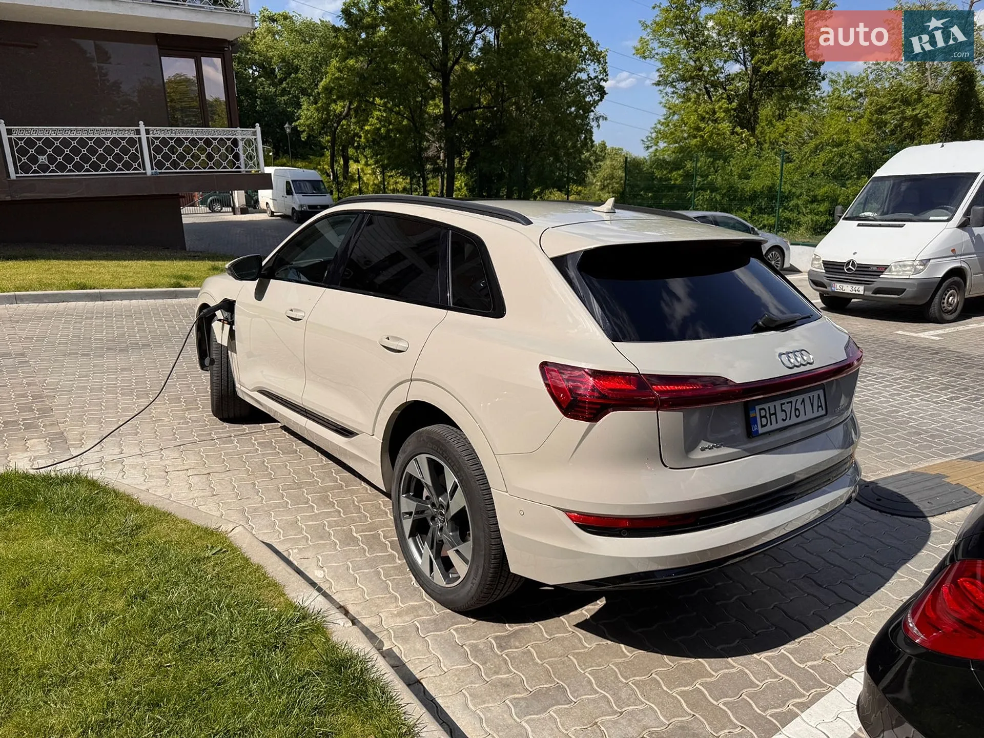 2021 Audi e-tron - мініатюра 16
