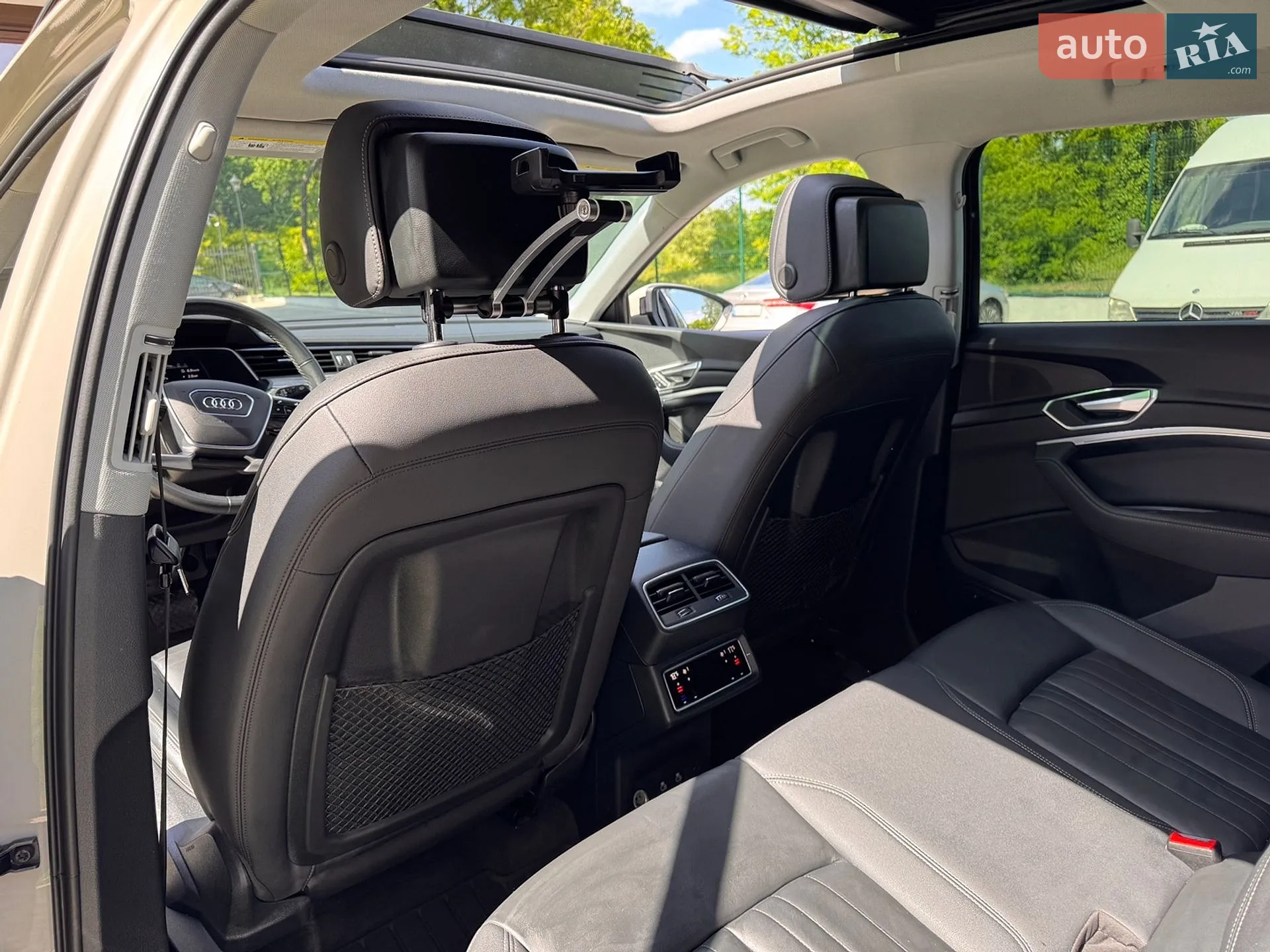 2021 Audi e-tron - мініатюра 29