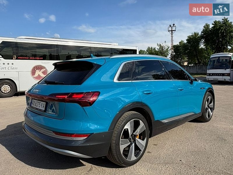 Позашляховик / Кросовер Audi e-tron 2019 в Харкові