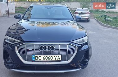 Позашляховик / Кросовер Audi e-tron 2021 в Тернополі