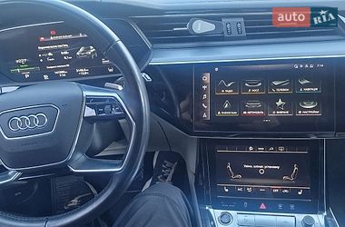 Позашляховик / Кросовер Audi e-tron 2021 в Тернополі