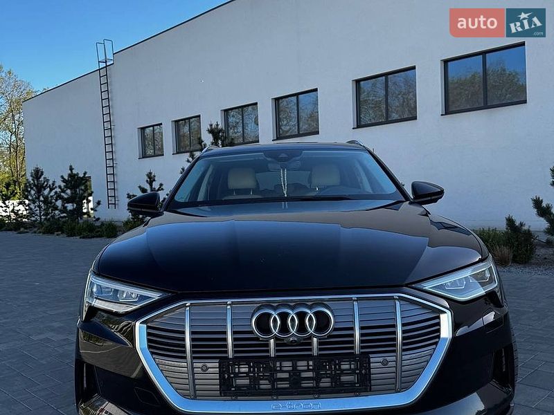 Внедорожник / Кроссовер Audi e-tron 2019 в Луцке фото 2 Внедорожник / Кроссовер Audi e-tron 2019 в Луцке