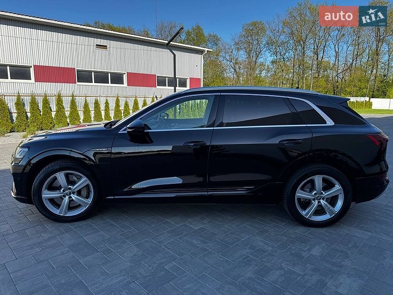 Внедорожник / Кроссовер Audi e-tron 2019 в Луцке фото 4 Внедорожник / Кроссовер Audi e-tron 2019 в Луцке