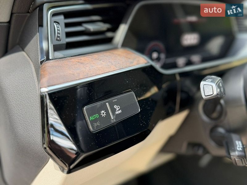 Внедорожник / Кроссовер Audi e-tron 2019 в Львове