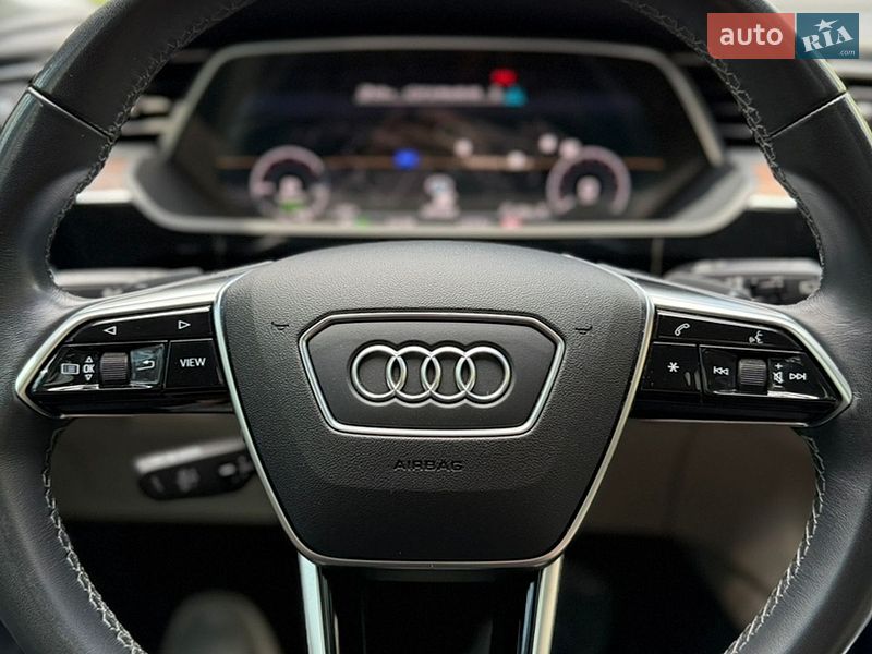 Внедорожник / Кроссовер Audi e-tron 2019 в Львове