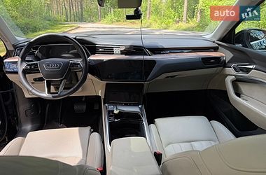 Внедорожник / Кроссовер Audi e-tron 2019 в Львове