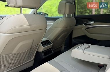 Внедорожник / Кроссовер Audi e-tron 2019 в Львове