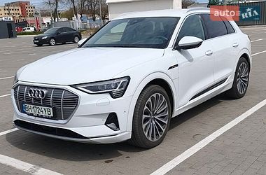 Внедорожник / Кроссовер Audi e-tron 2019 в Одессе