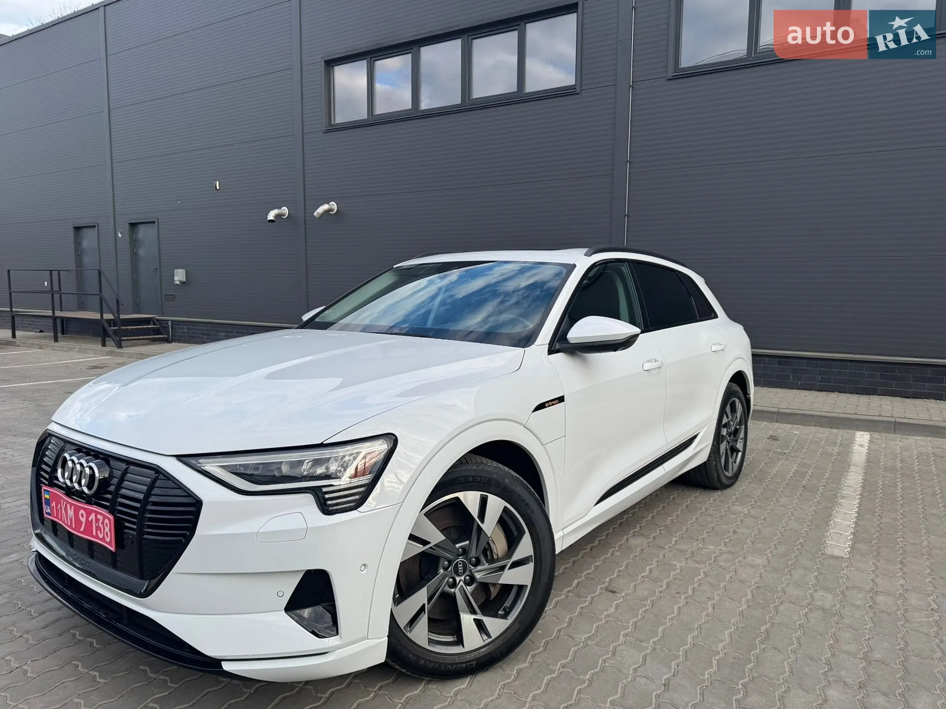 2022 Audi e-tron - мініатюра 4